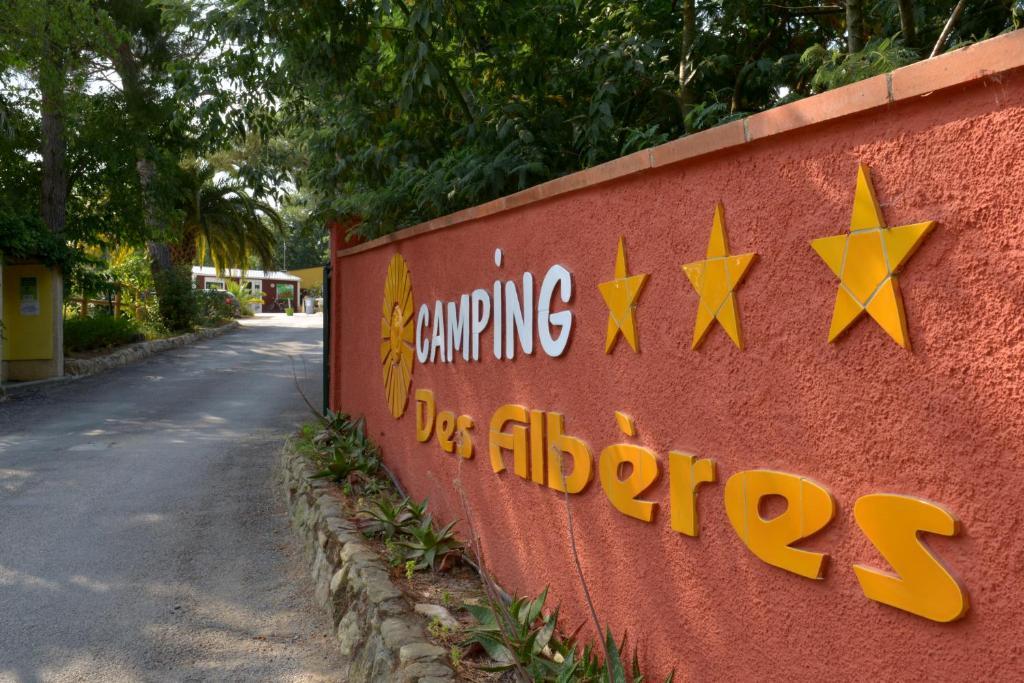 Camping Des Alberes Laroque-des-Alberes ภายนอก รูปภาพ